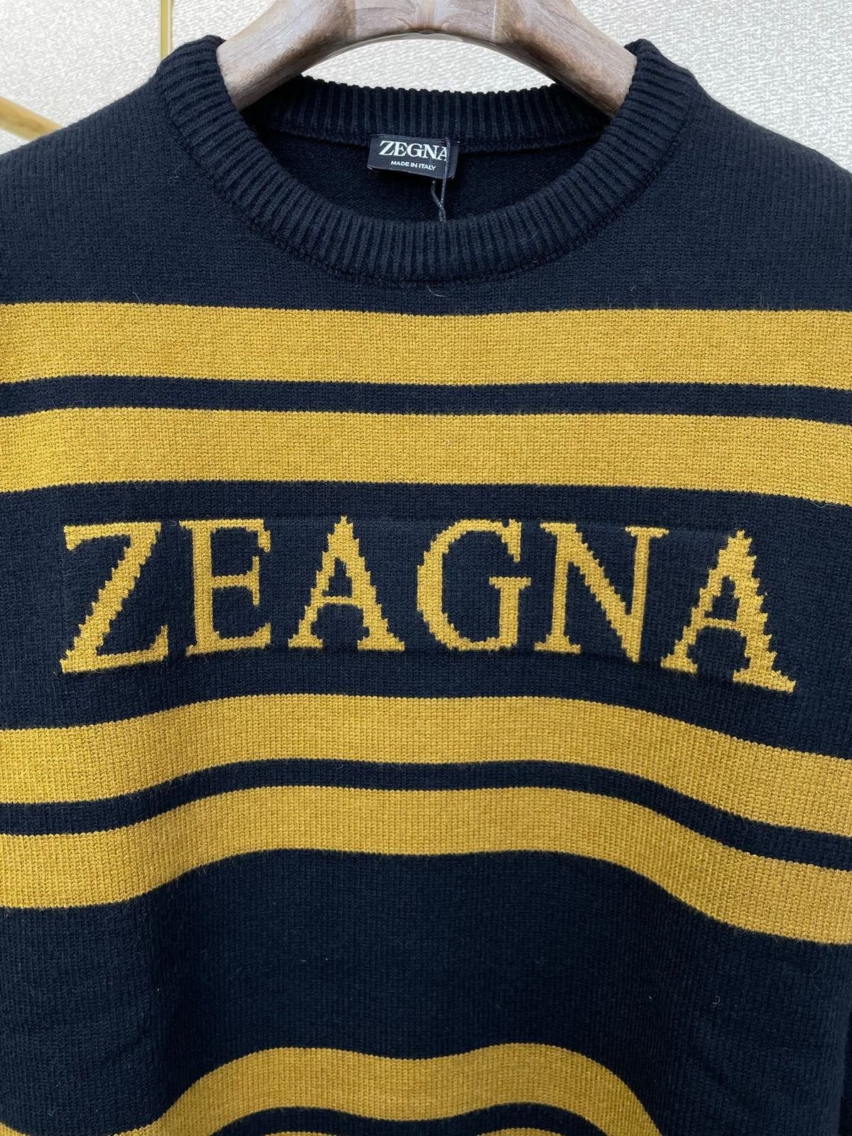 Classic Fashion Sweater-124