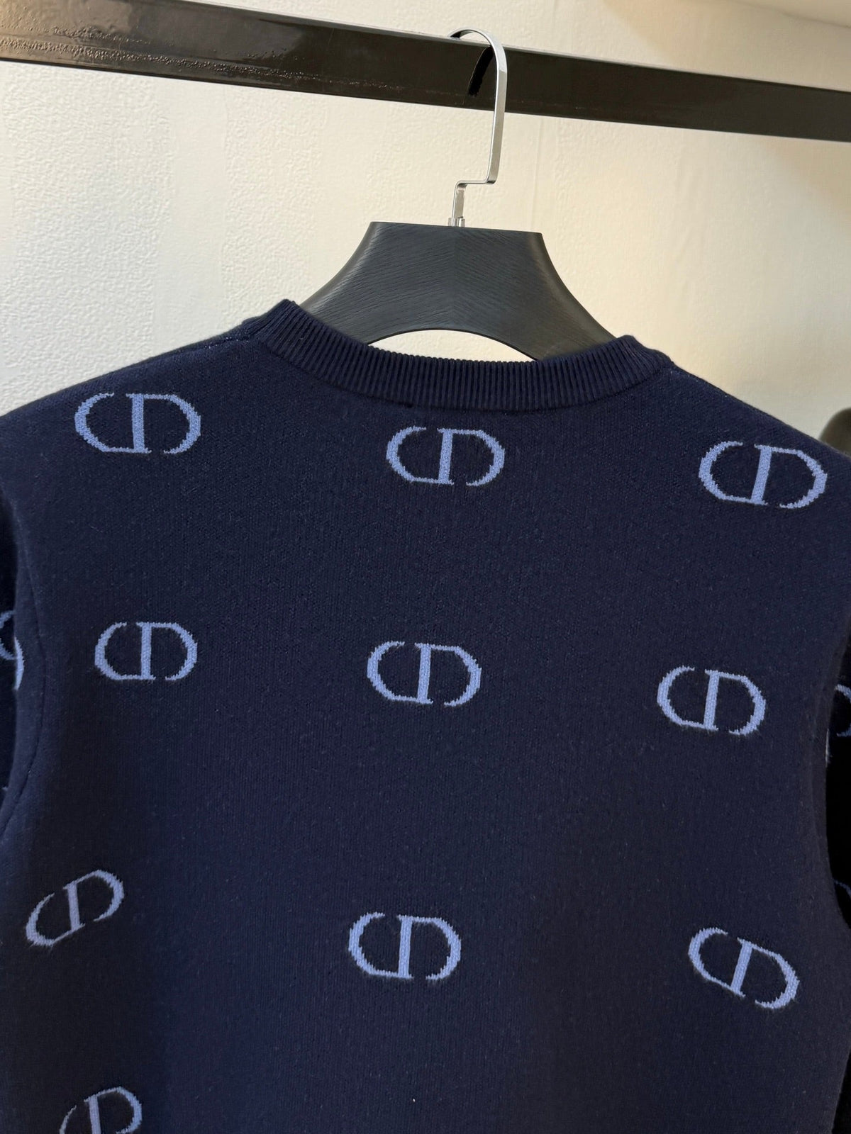 Classic Fashion Sweater-165