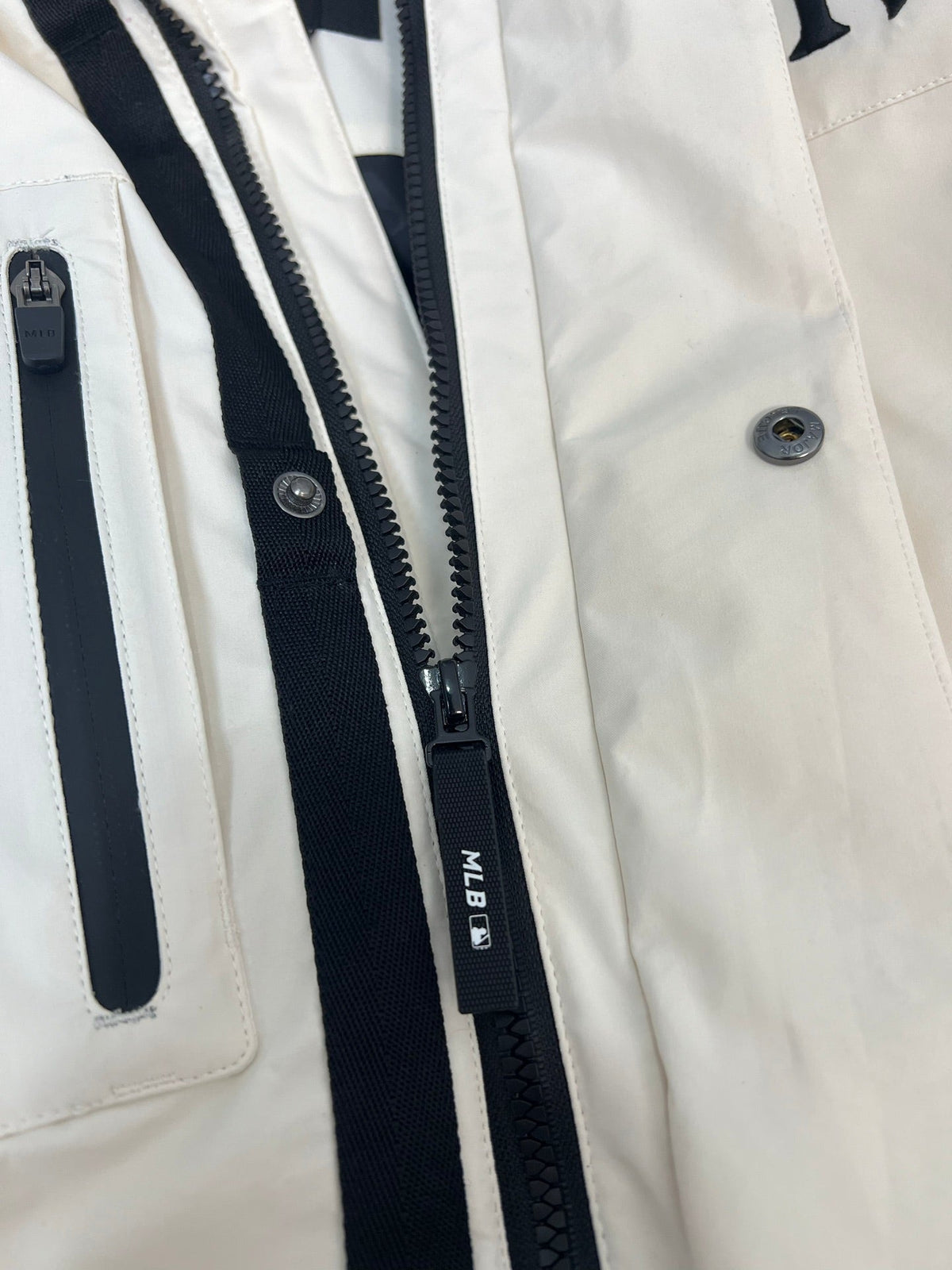 Ultra-Light Winter Puffer β6