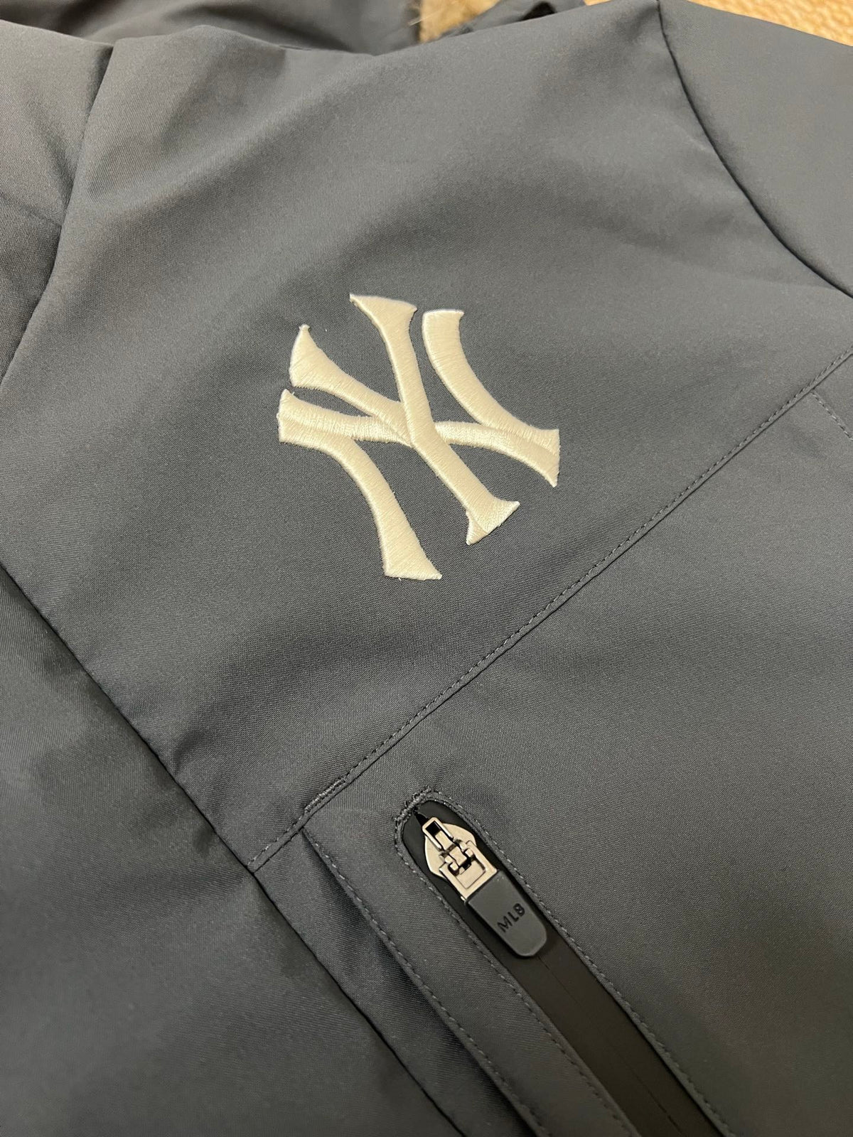 Ultra-Light Winter Puffer β10