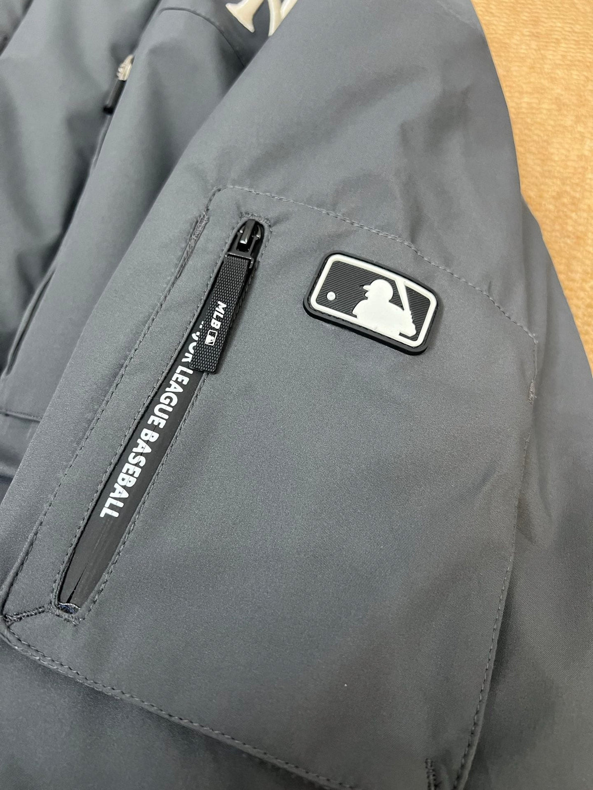 Ultra-Light Winter Puffer β10