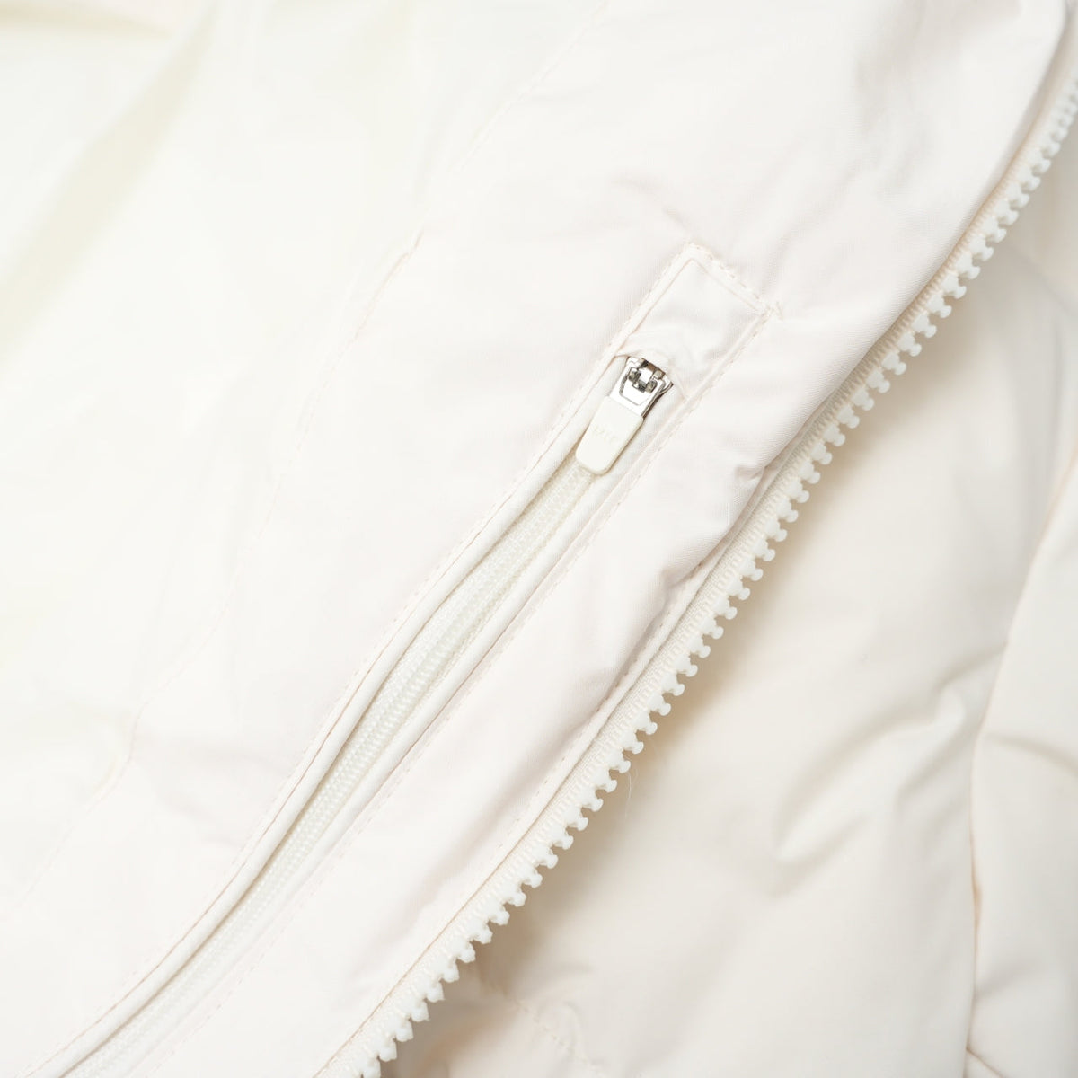 Ultra-Light Winter Puffer β27