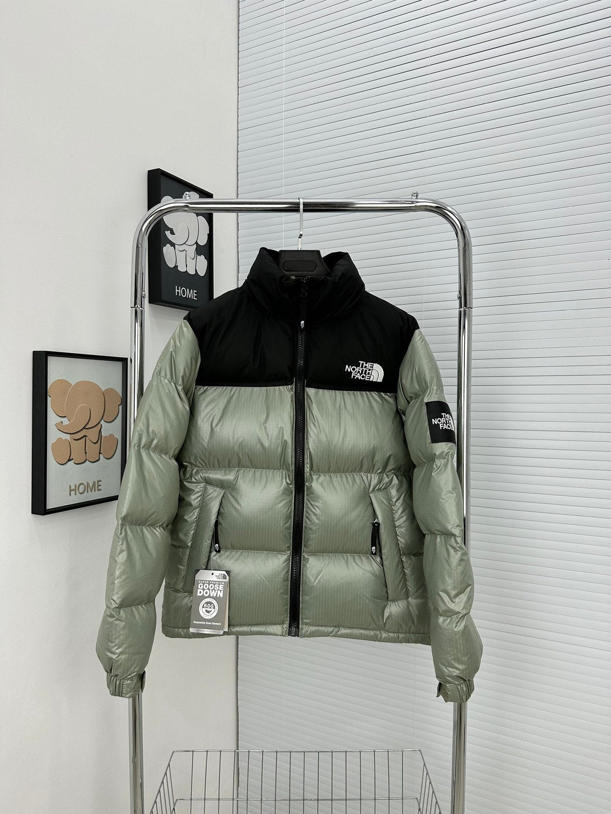 Ultra-Light Winter Puffer β33