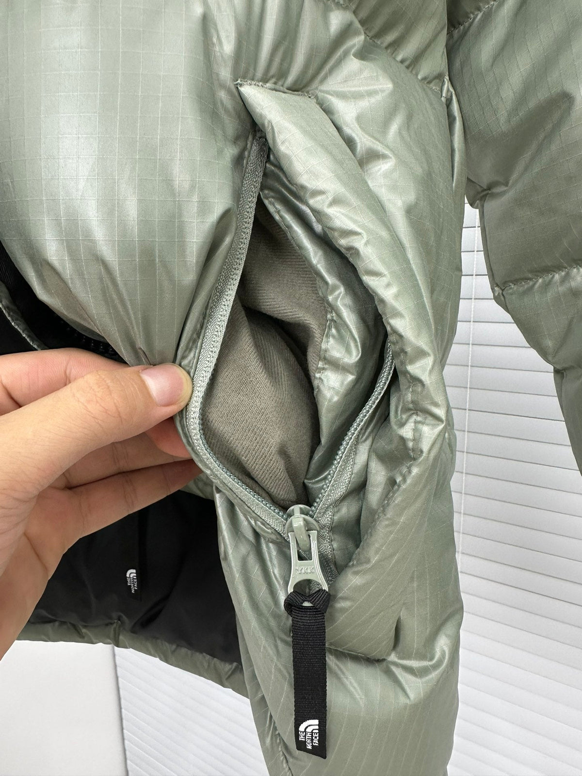 Ultra-Light Winter Puffer β33