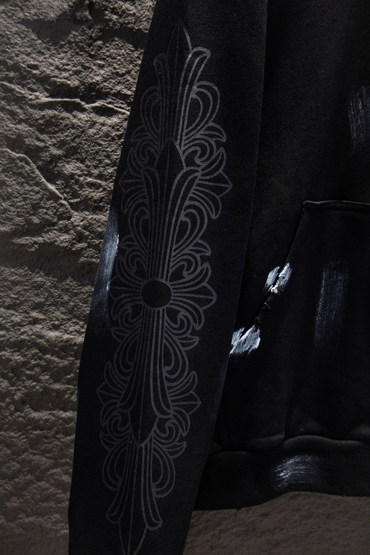 Classic Fit Hoodie-1001