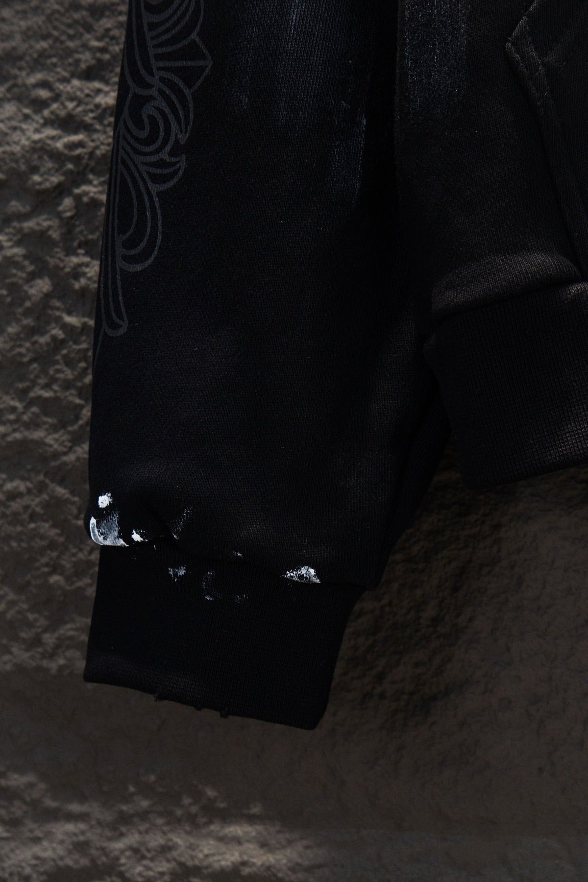 Classic Fit Hoodie-1001