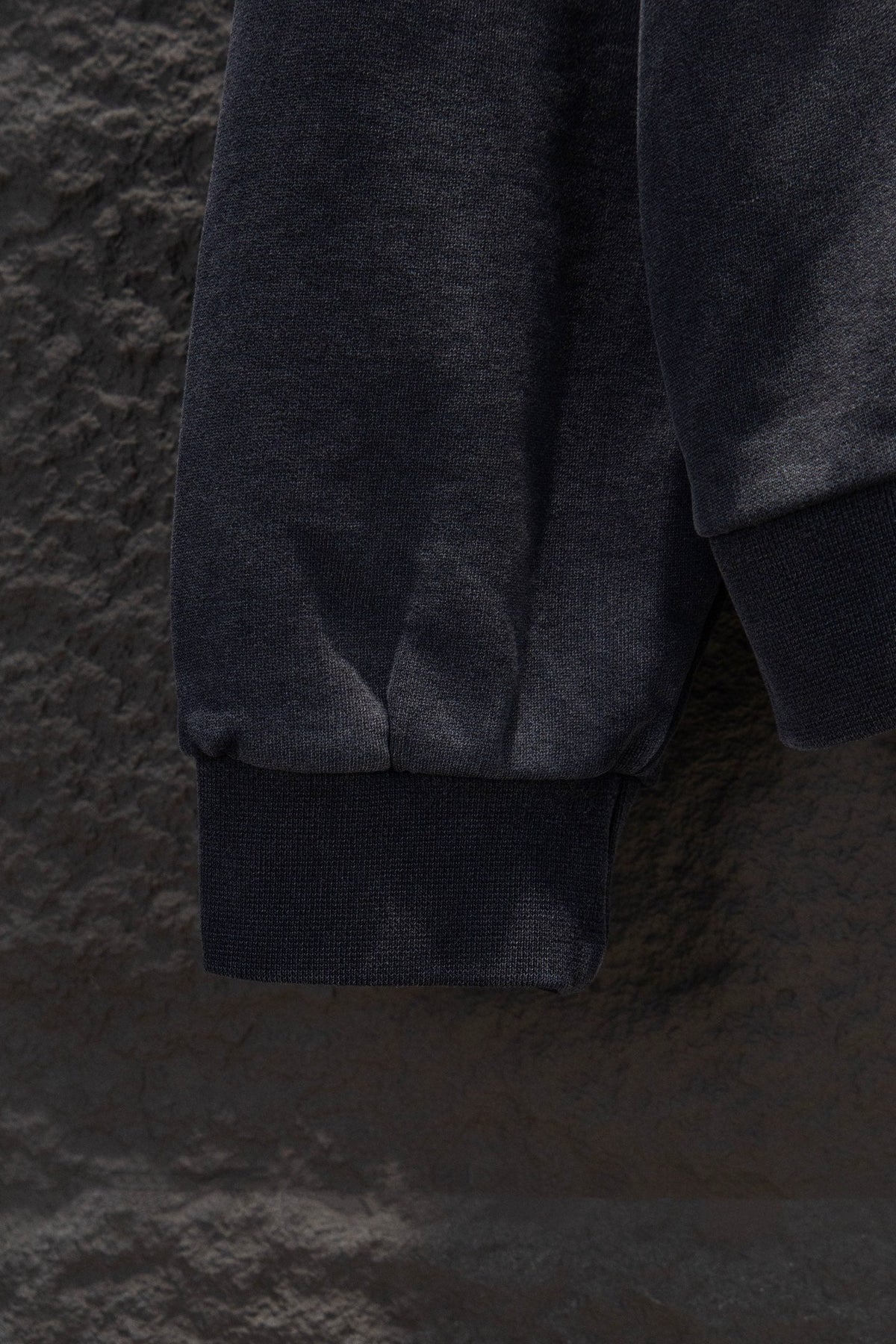 Classic Fit Hoodie-1012