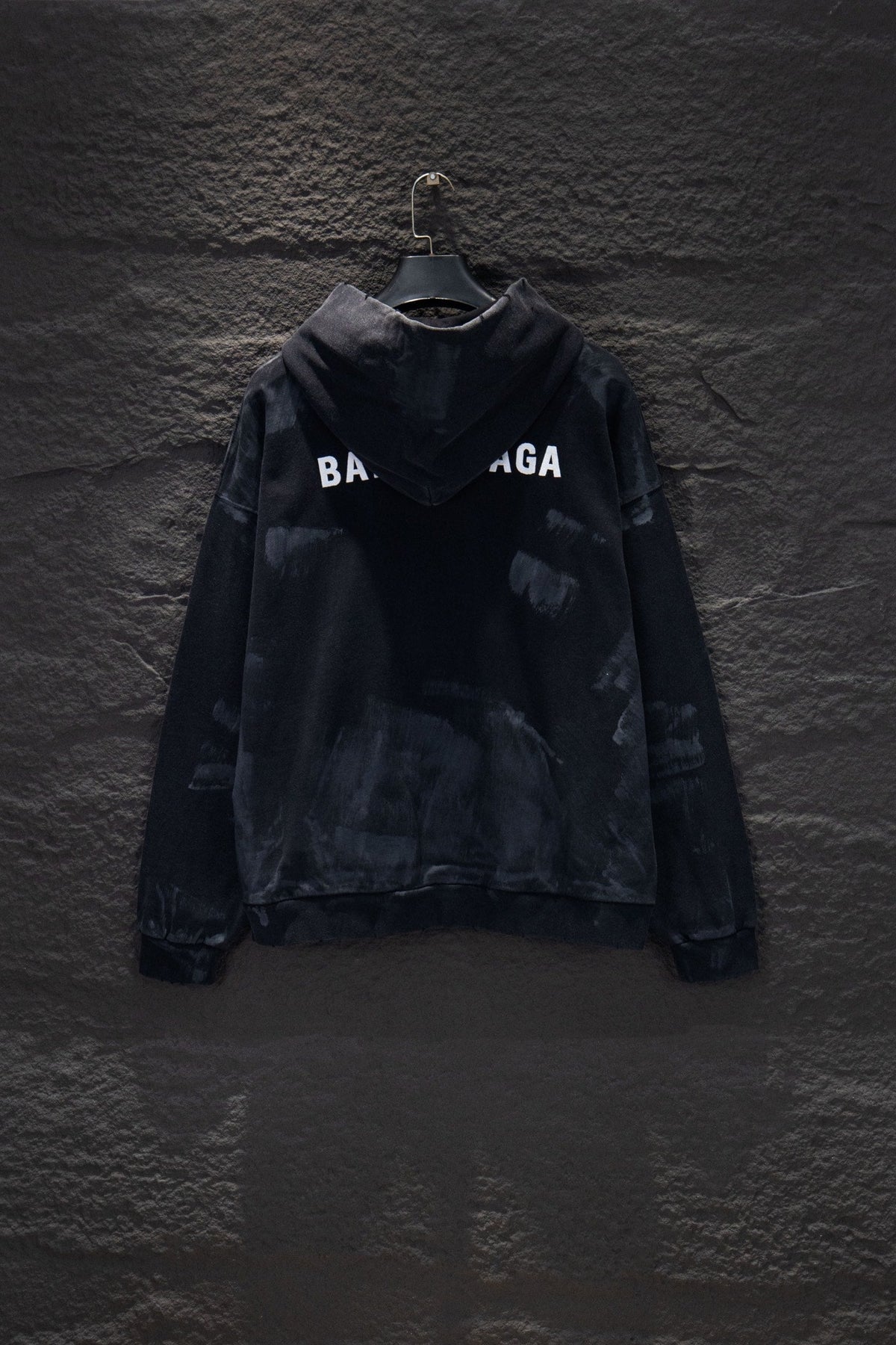 Classic Fit Hoodie-1016