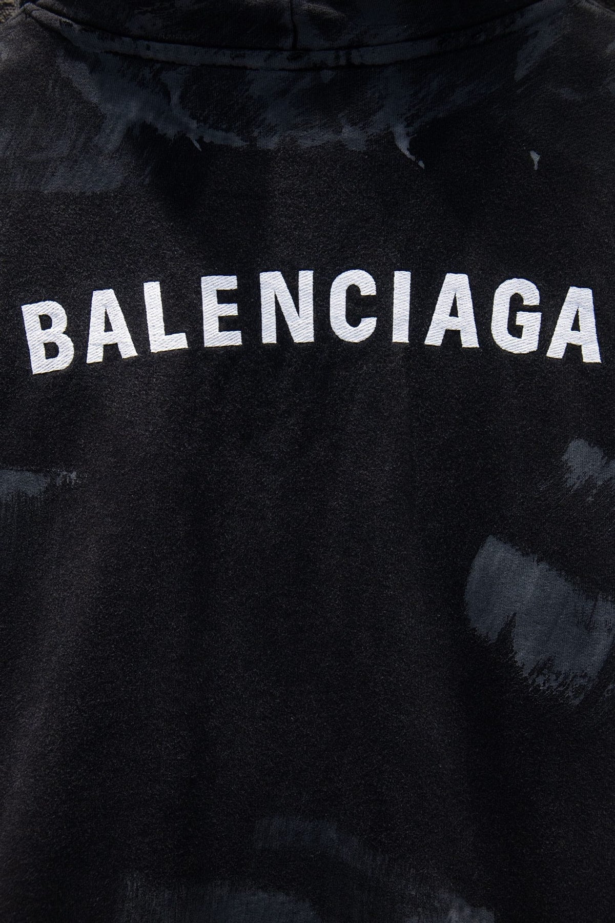 Classic Fit Hoodie-1016