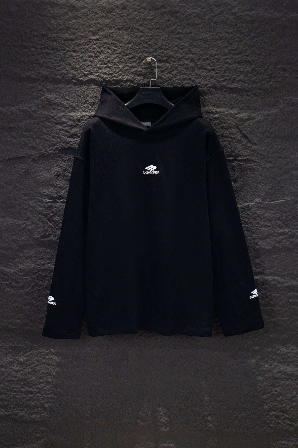 Classic Fit Hoodie-1018