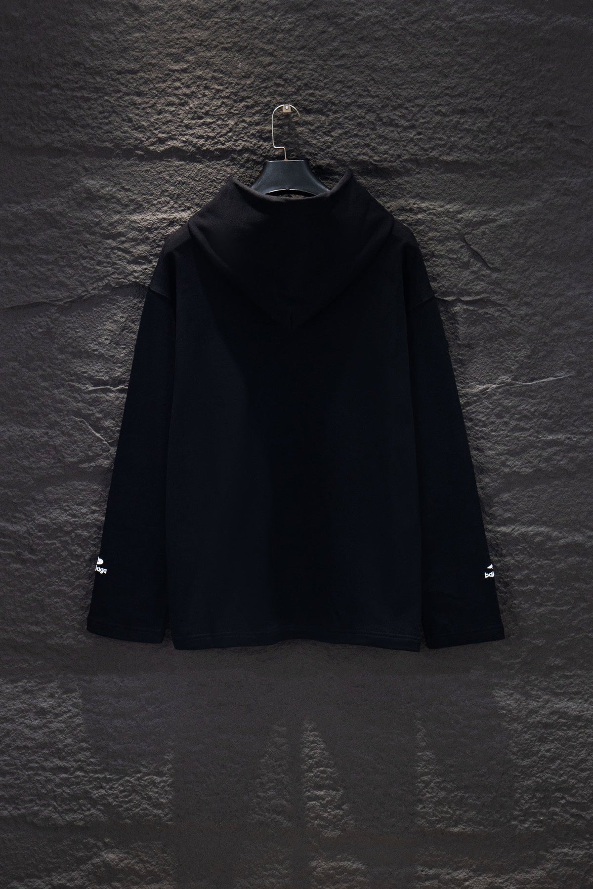 Classic Fit Hoodie-1018