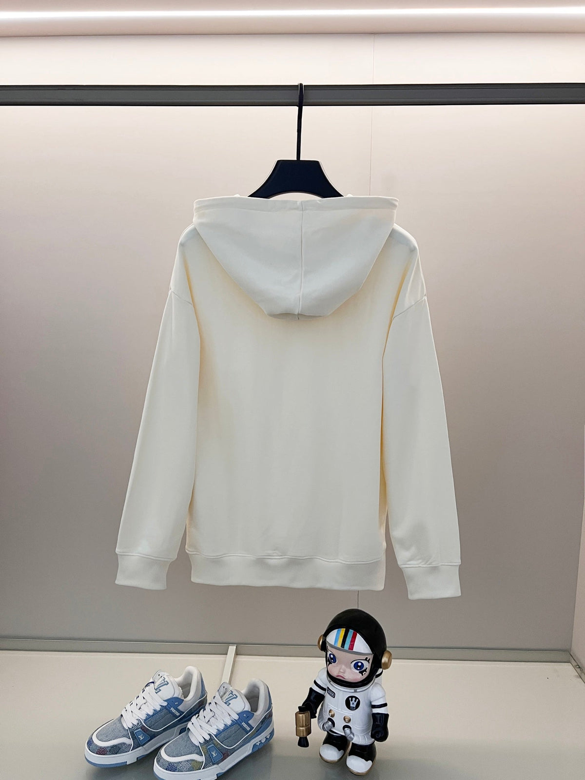 Classic Fit Hoodie-1030