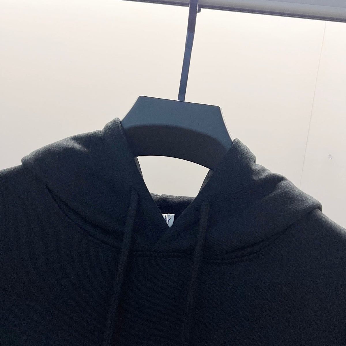 Classic Fit Hoodie-1031