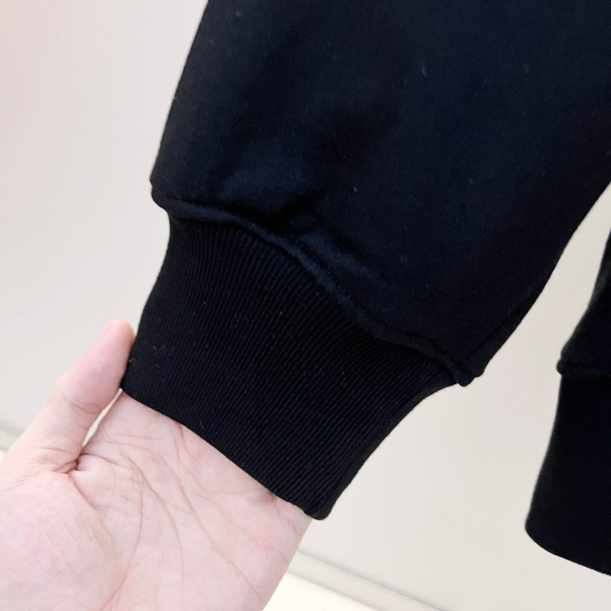 Classic Fit Hoodie-1031