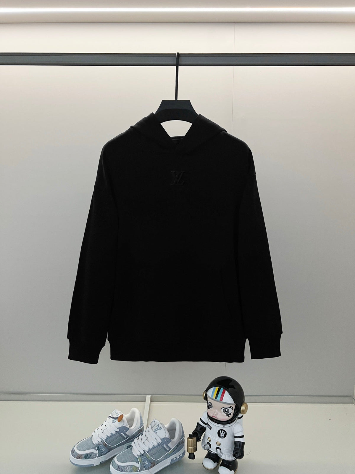 Classic Fit Hoodie-1038