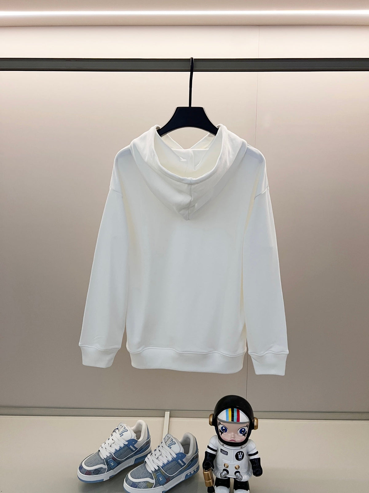 Classic Fit Hoodie-1051