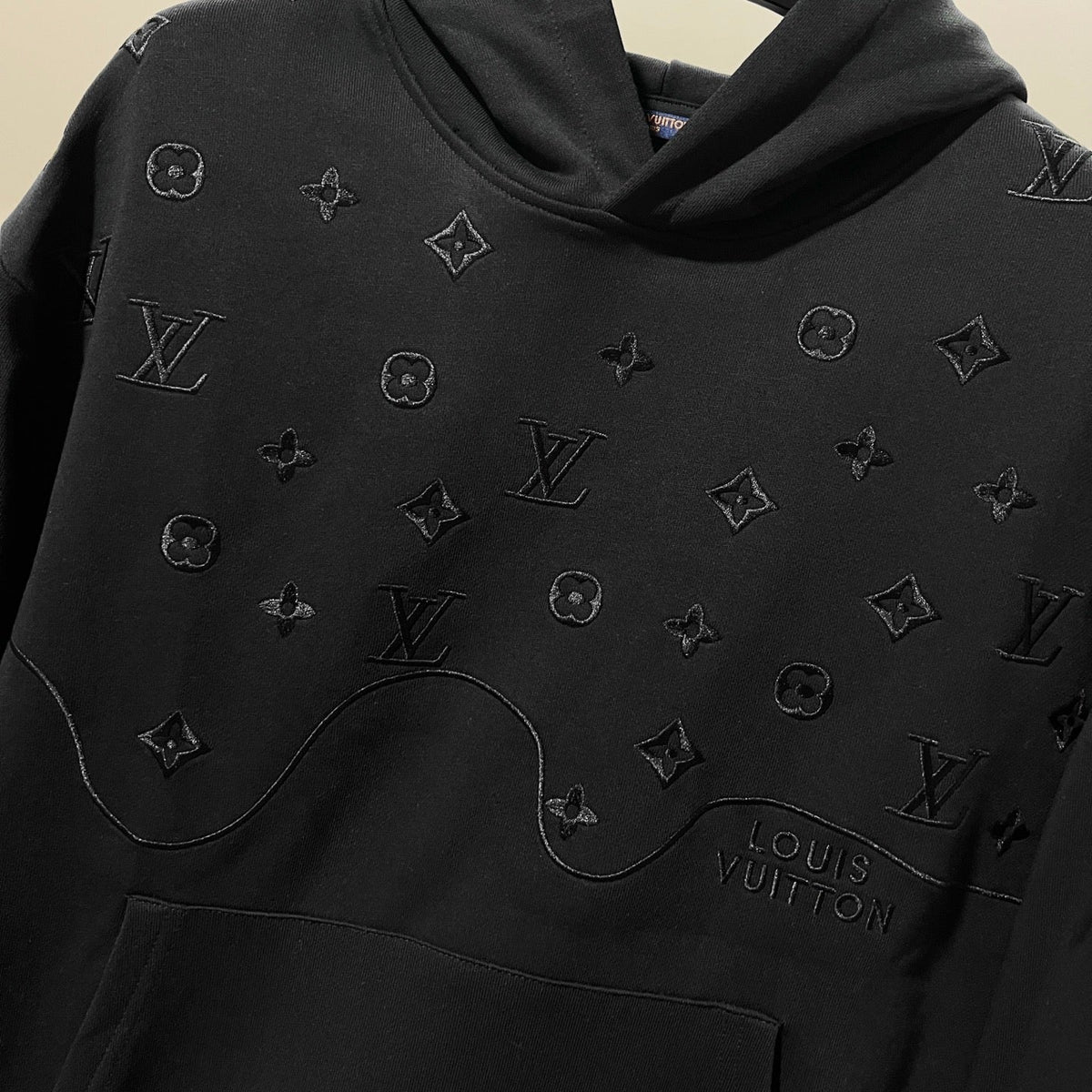 Classic Fit Hoodie-1065