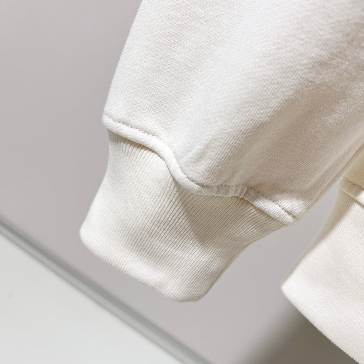 Classic Fit Hoodie-1070