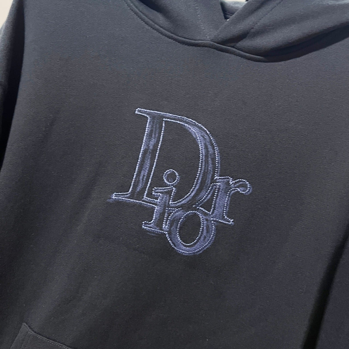 Classic Fit Hoodie-1072