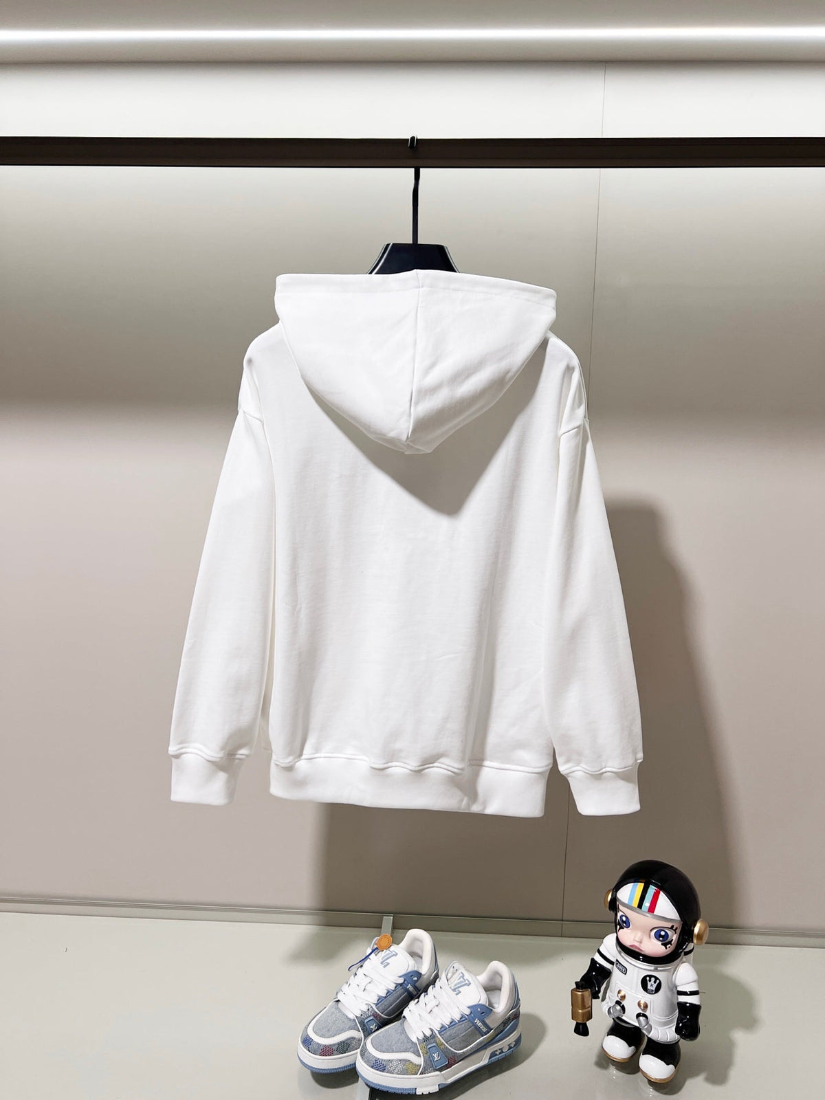 Classic Fit Hoodie-1073