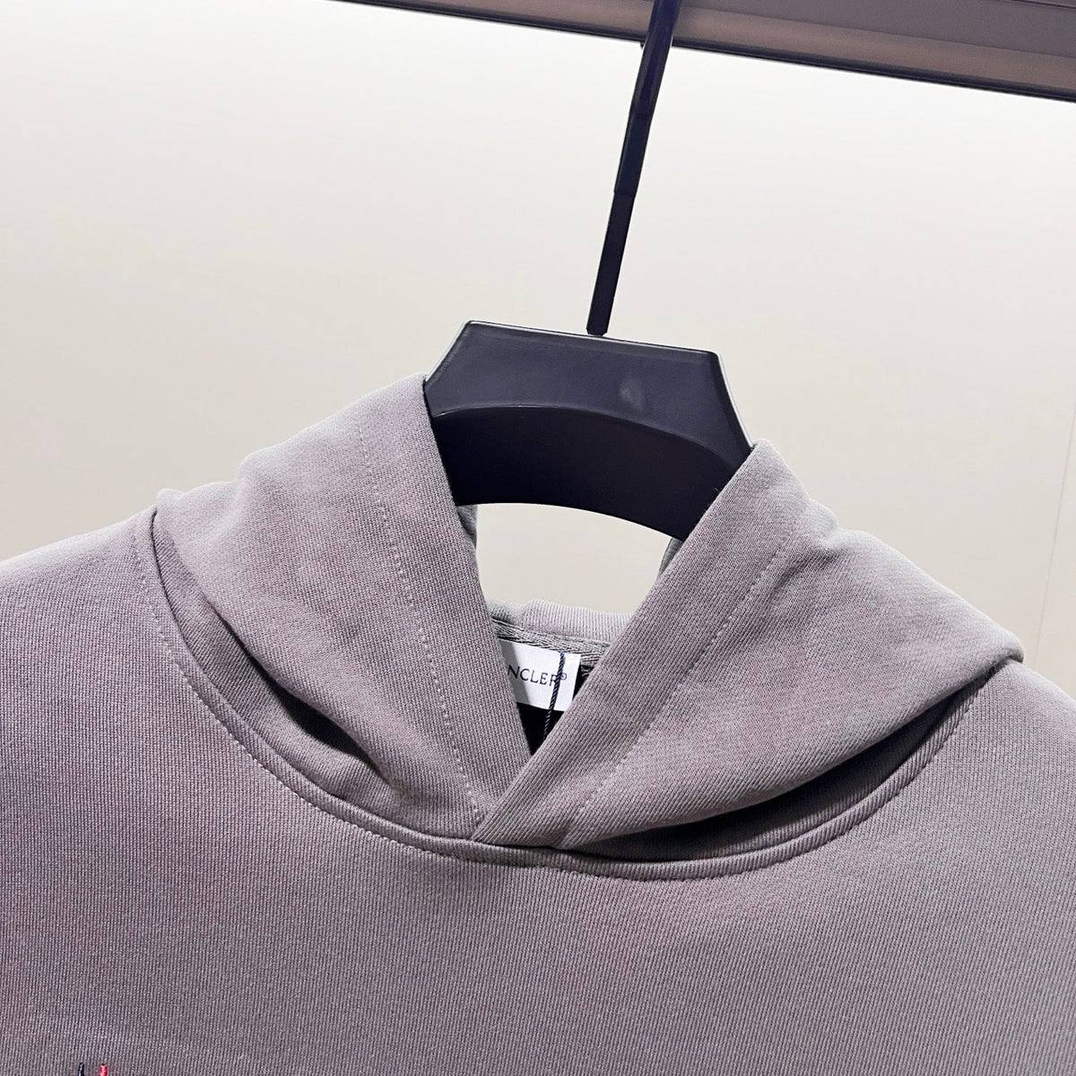 Classic Fit Hoodie-1074