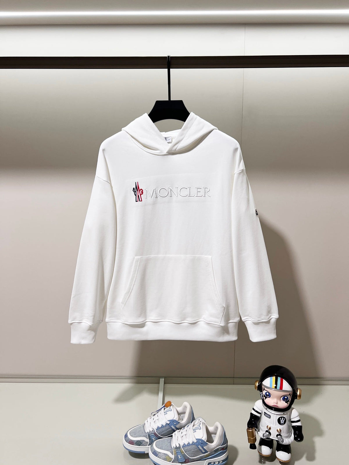 Classic Fit Hoodie-1075