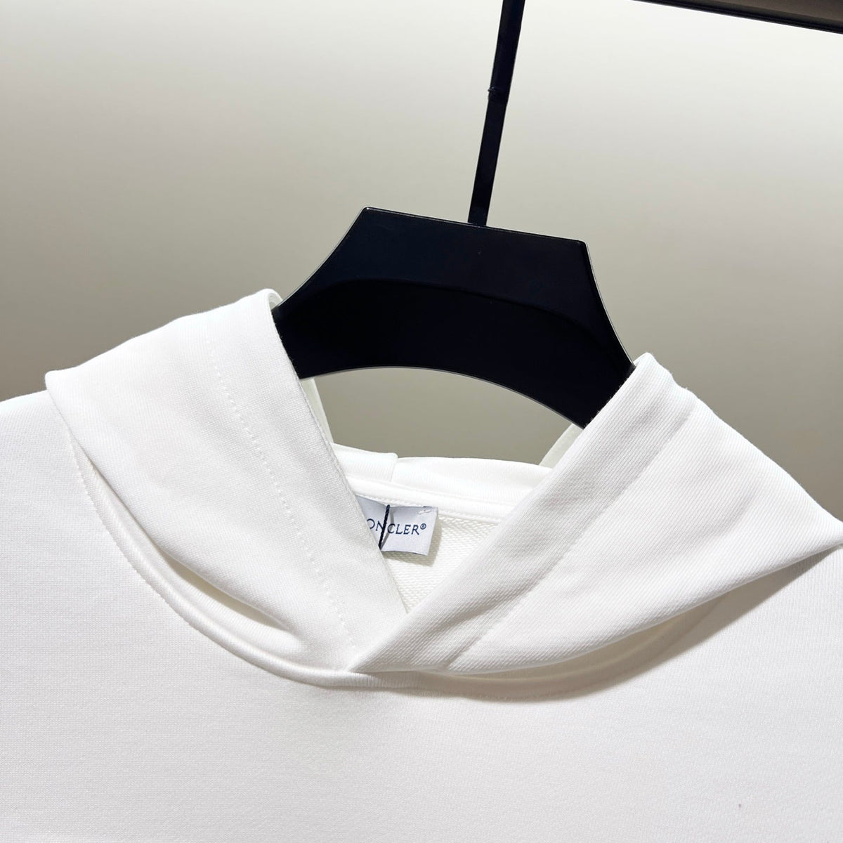 Classic Fit Hoodie-1075