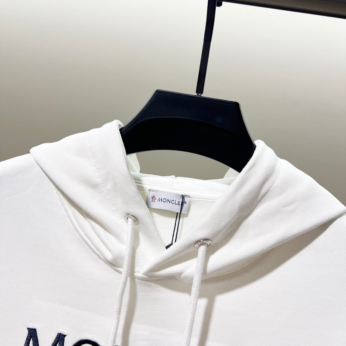 Classic Fit Hoodie-1077