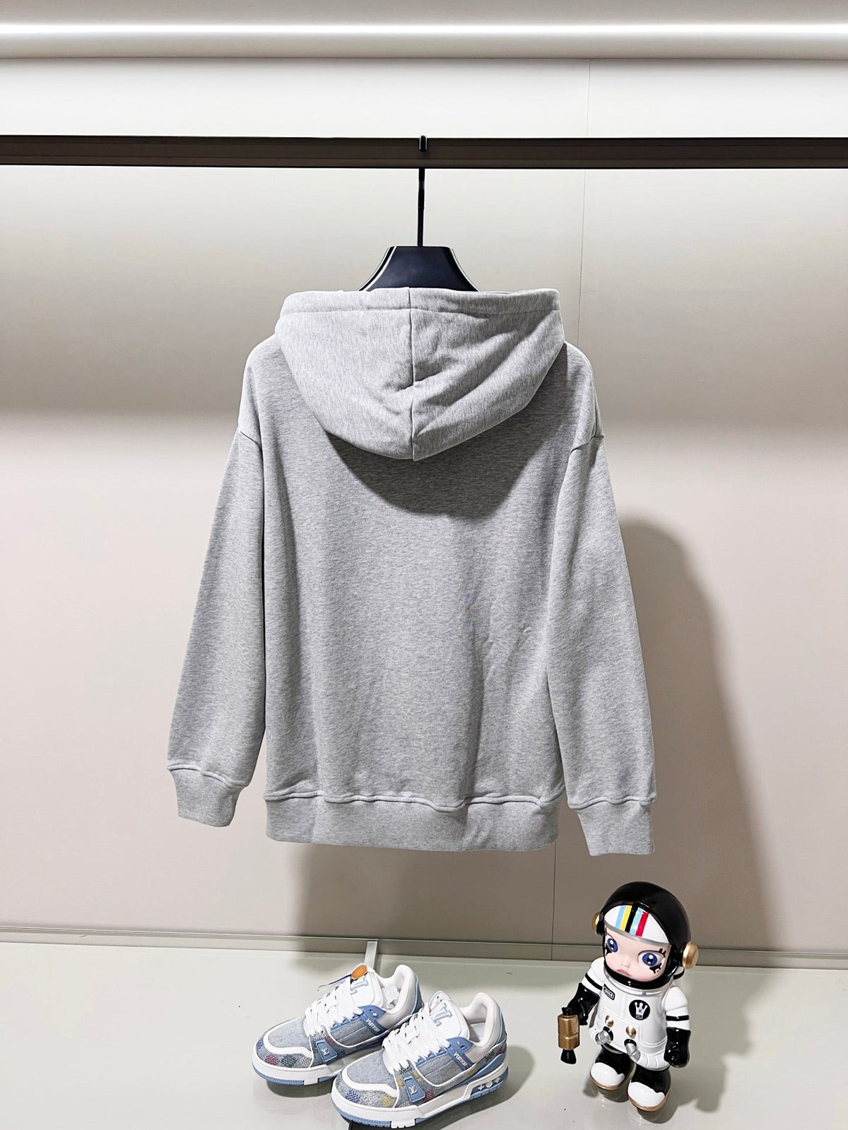 Classic Fit Hoodie-1079