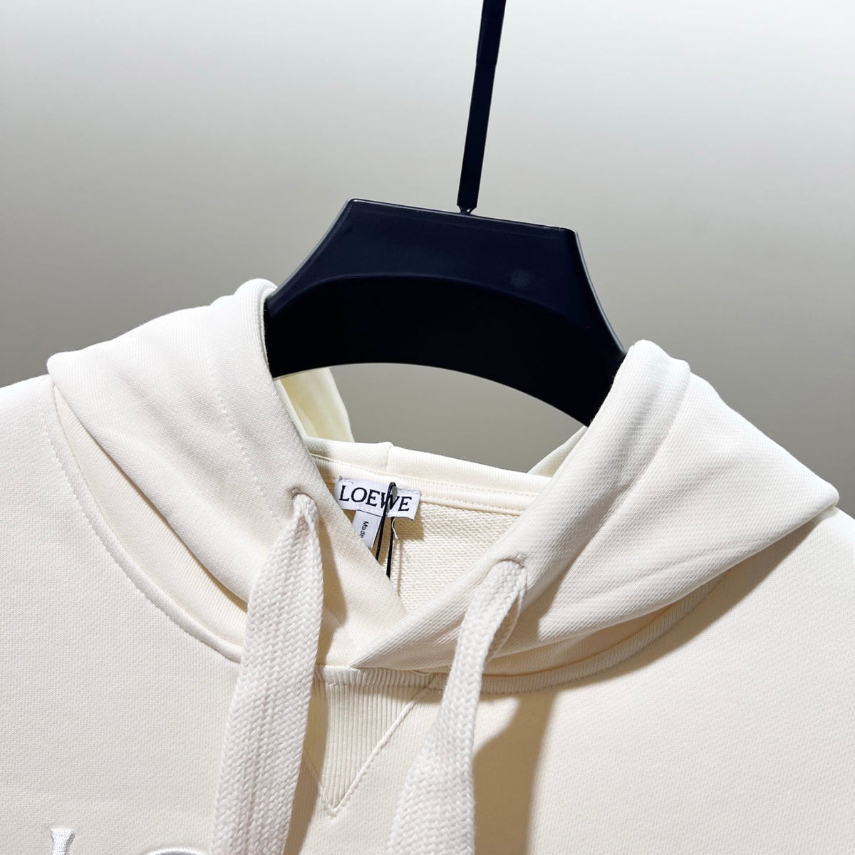 Classic Fit Hoodie-1084