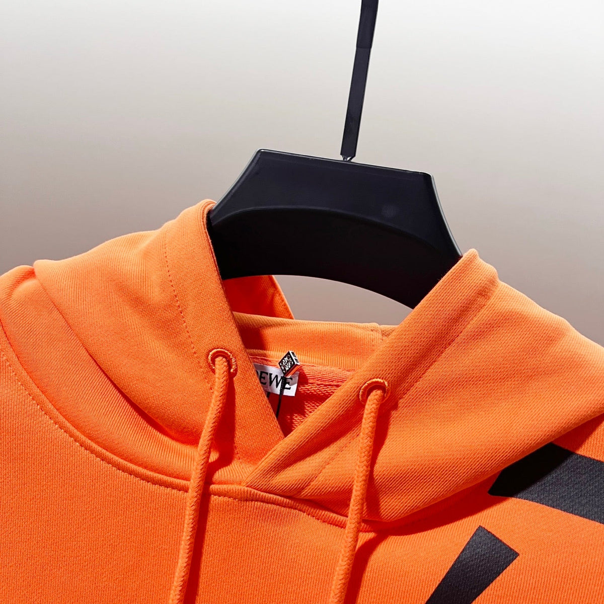 Classic Fit Hoodie-1089