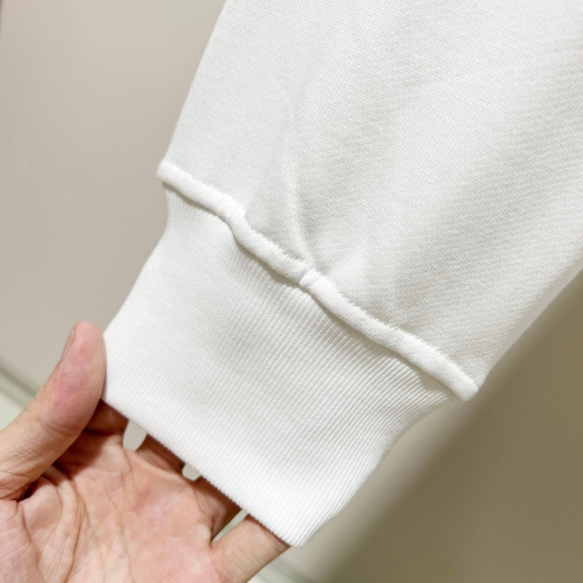 Classic Fit Hoodie-1110