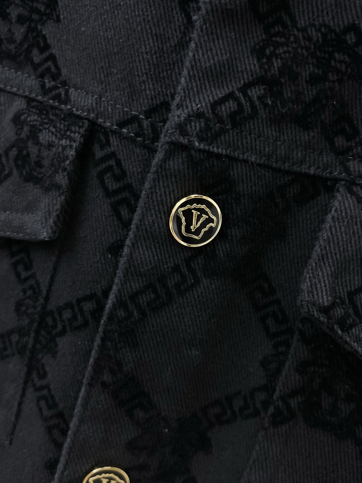 Premium Heavy-Duty Denim Jacket | Durable, Stylish & Built to Last-18