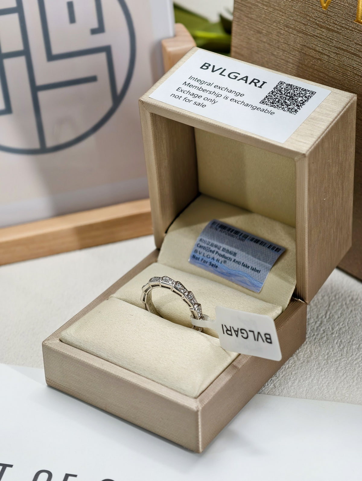 Minimalist Classic Ring-20