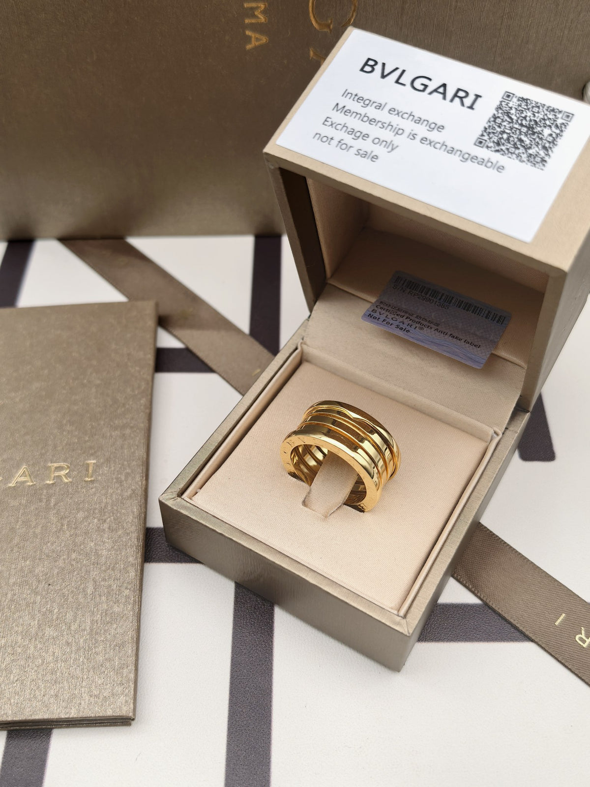 Minimalist Classic Ring-30