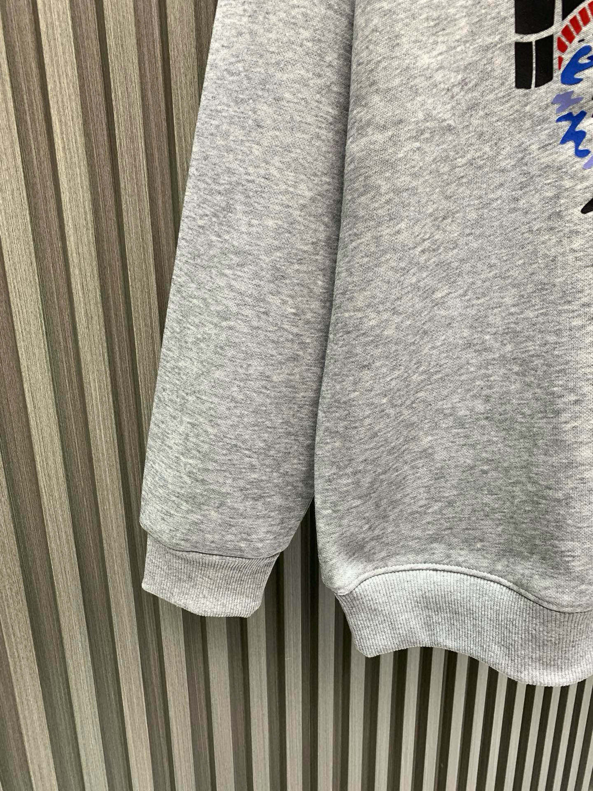 Classic Fit Hoodie-1002