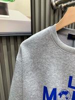 Classic Fit Hoodie-1011