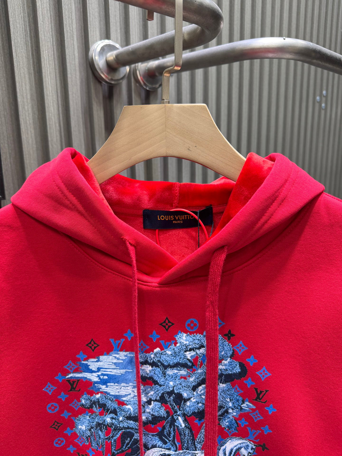 Classic Fit Hoodie-1013