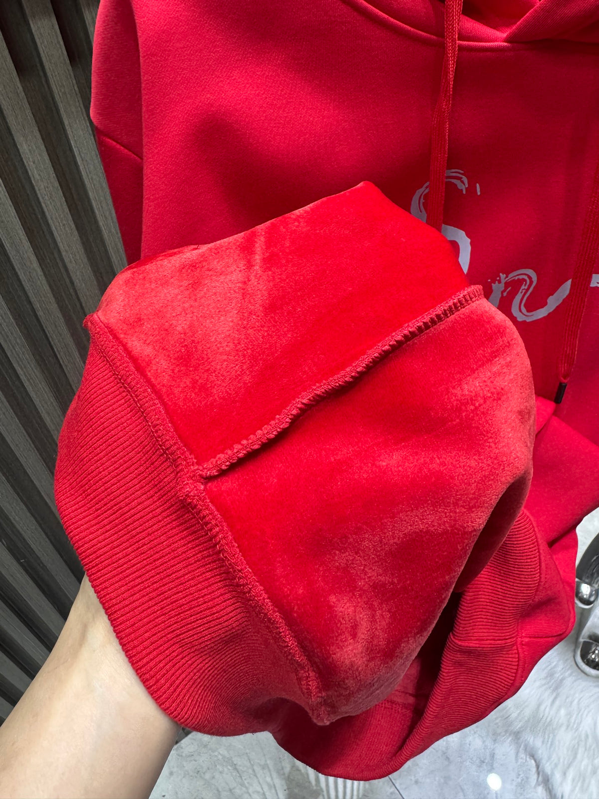 Classic Fit Hoodie-1015