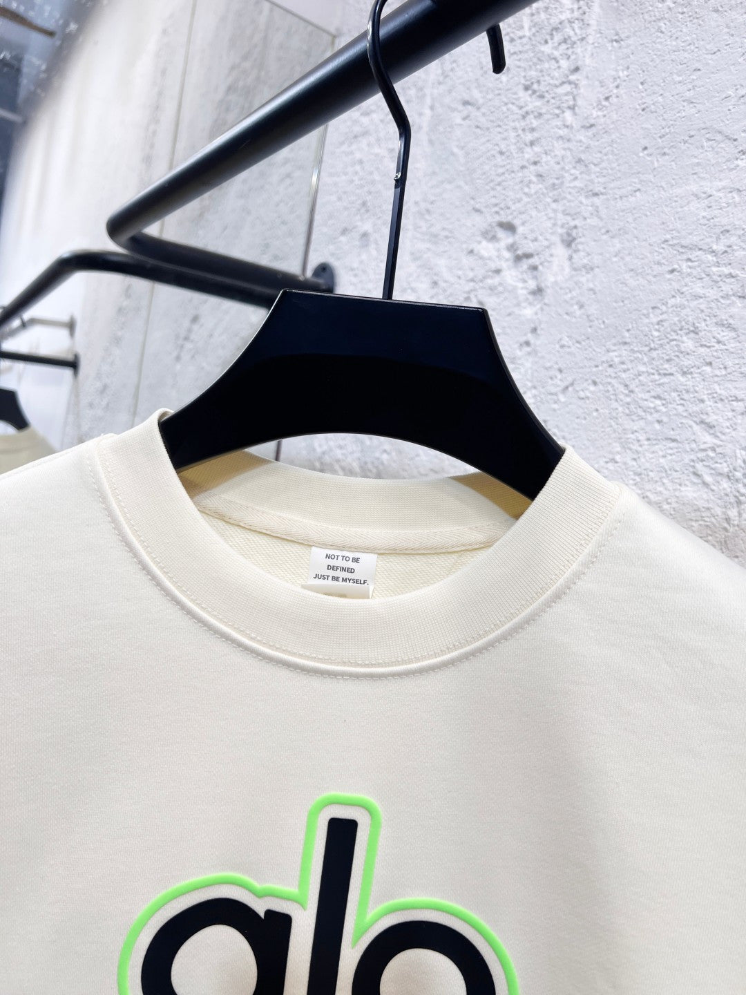 Classic Fit Hoodie-1029