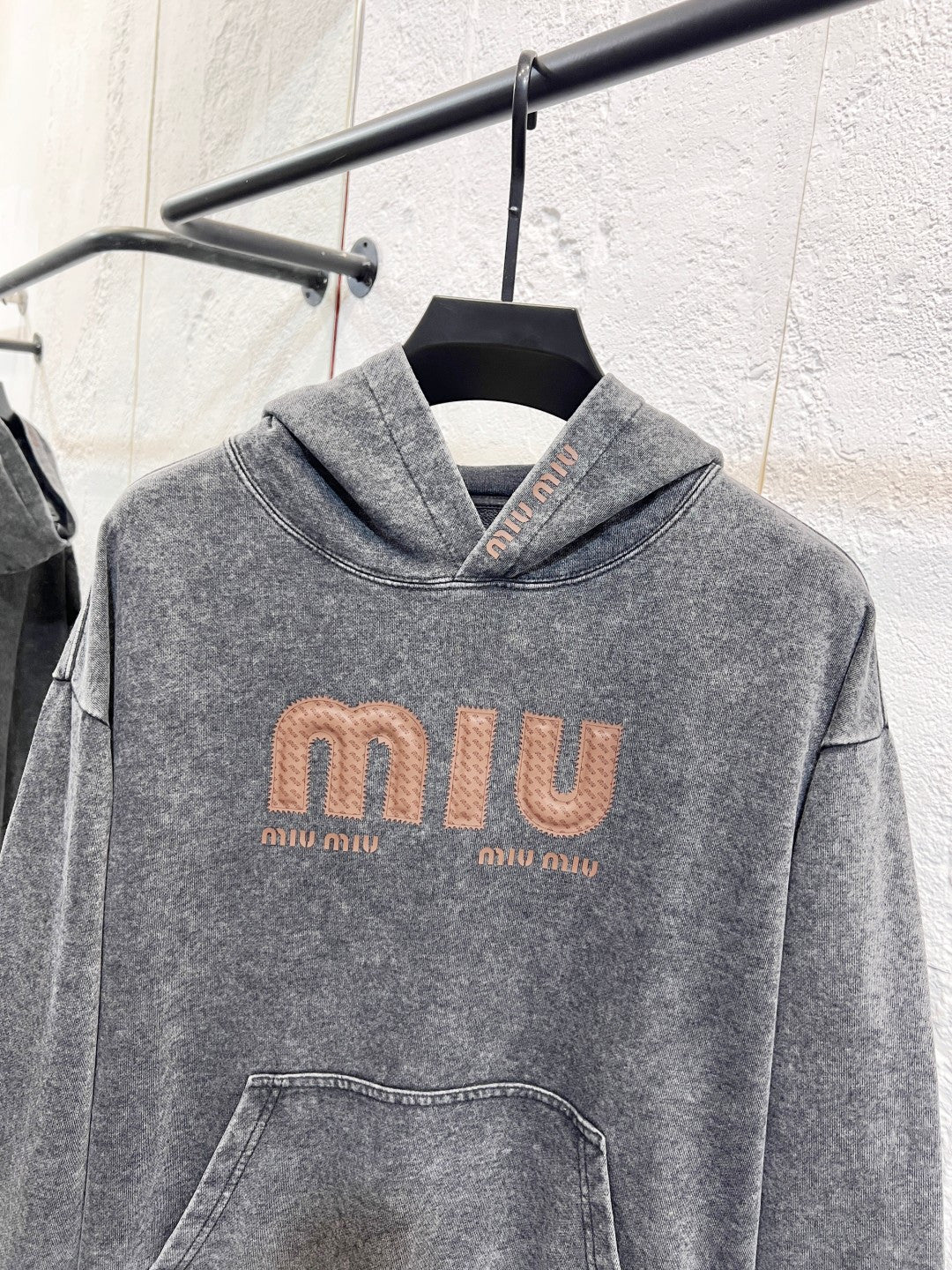 Classic Fit Hoodie-1033