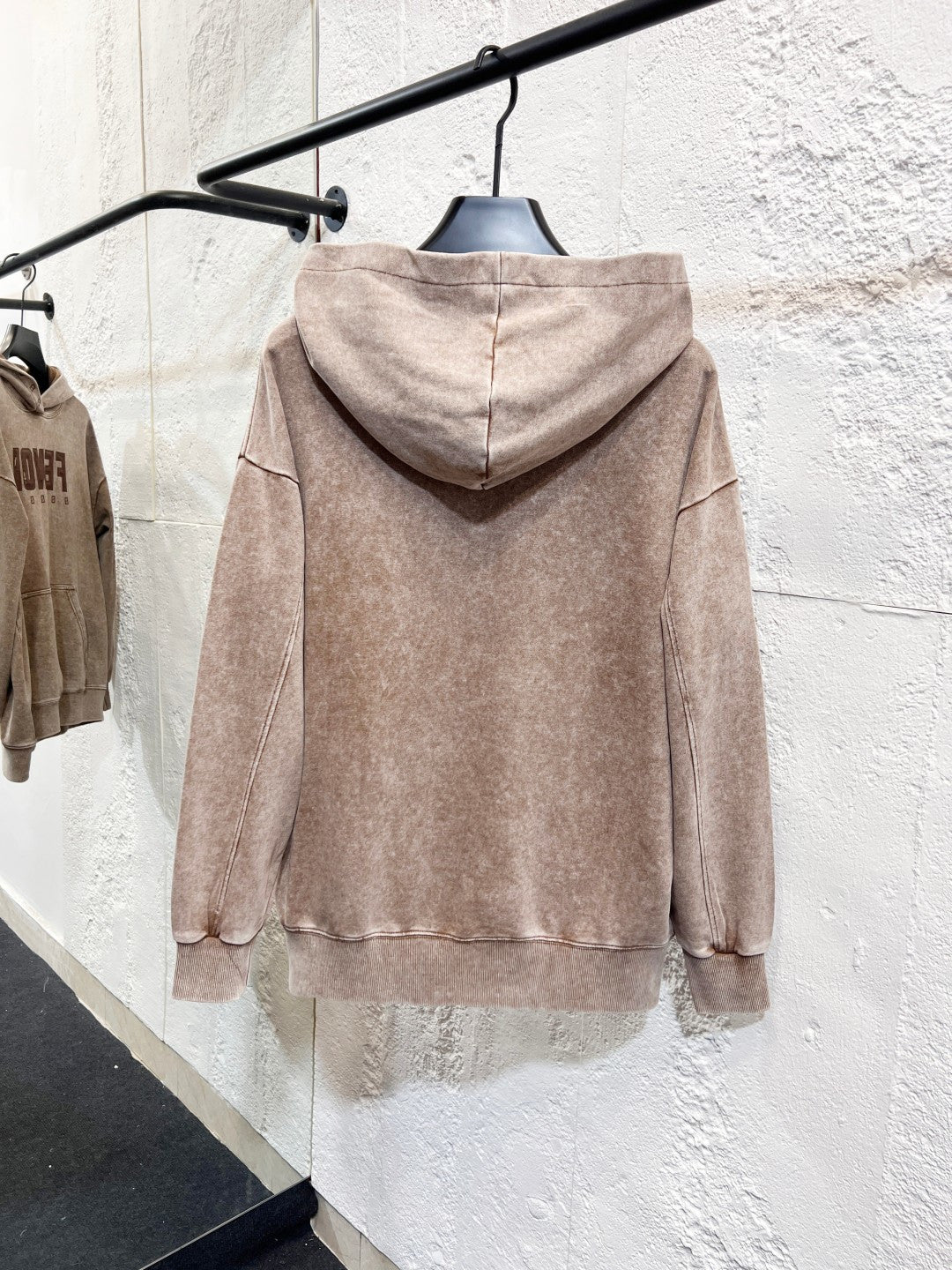 Classic Fit Hoodie-1036