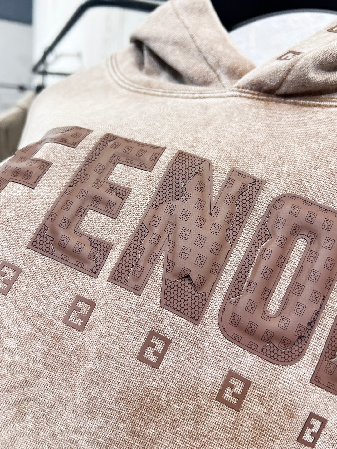 Classic Fit Hoodie-1036