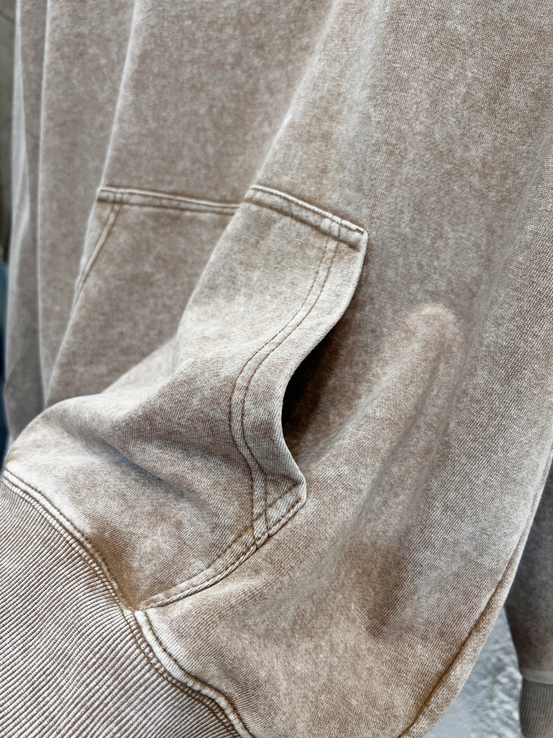 Classic Fit Hoodie-1036