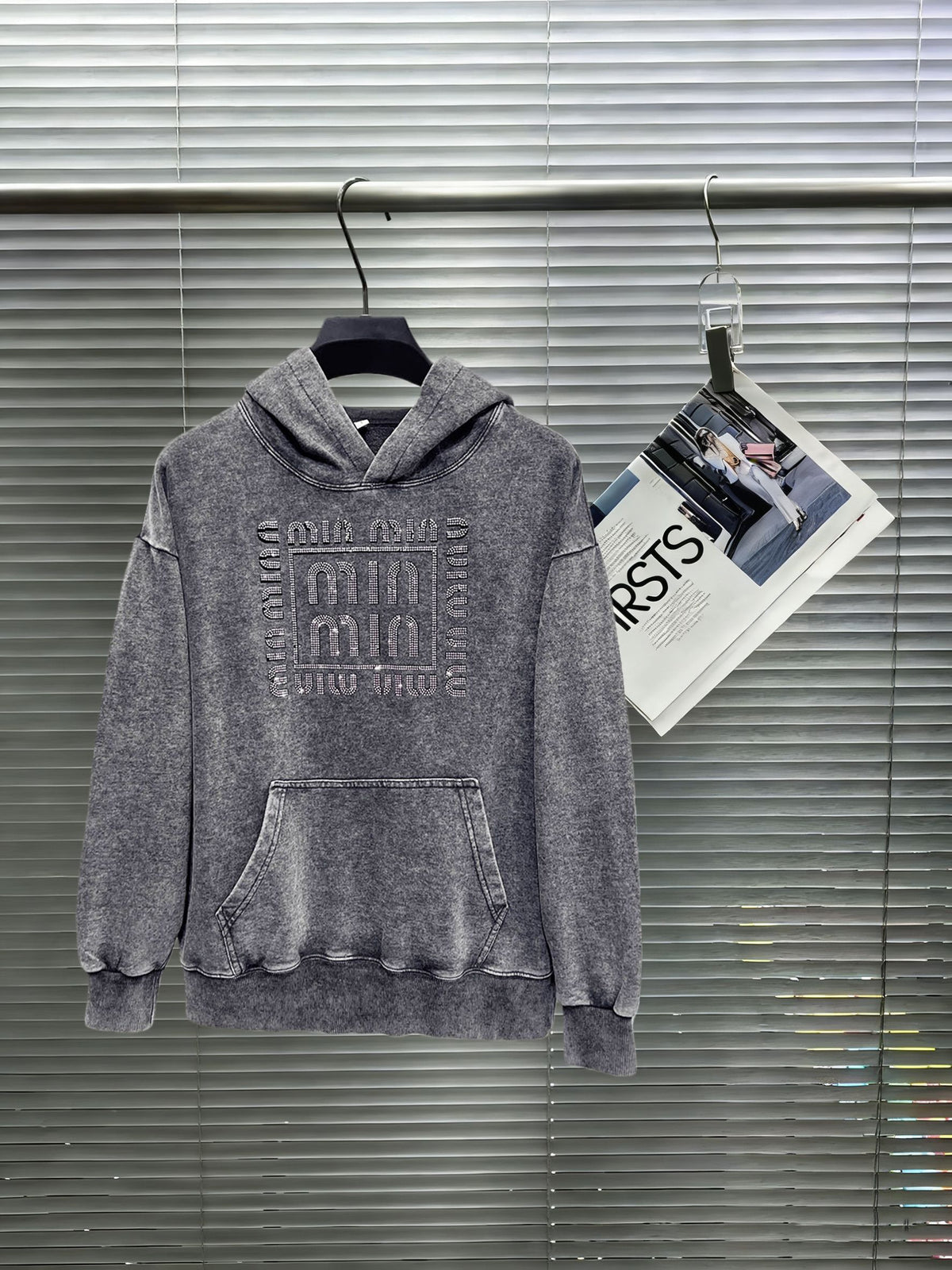 Classic Fit Hoodie-1038