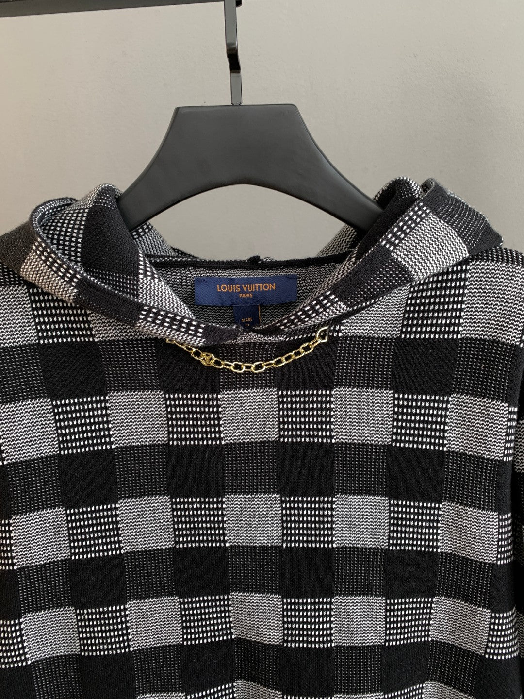 Classic Fit Hoodie-1042