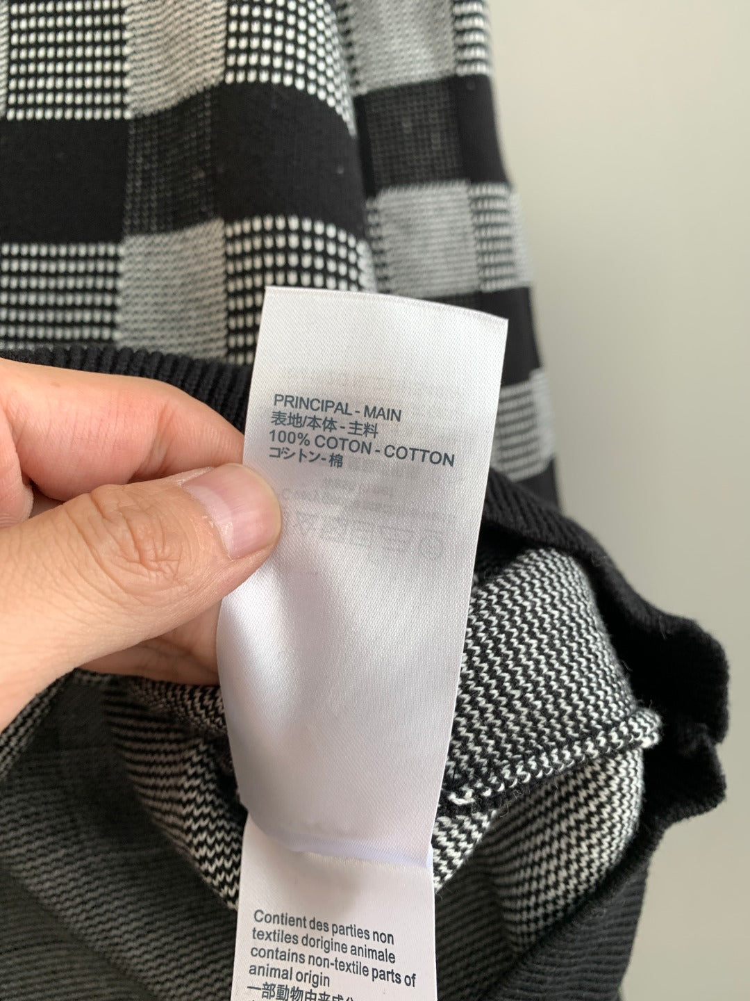 Classic Fit Hoodie-1042