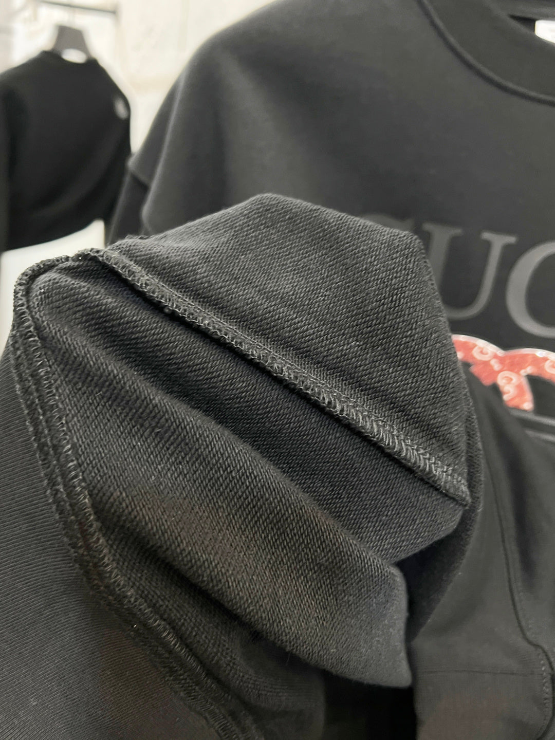 Classic Fit Hoodie-1050