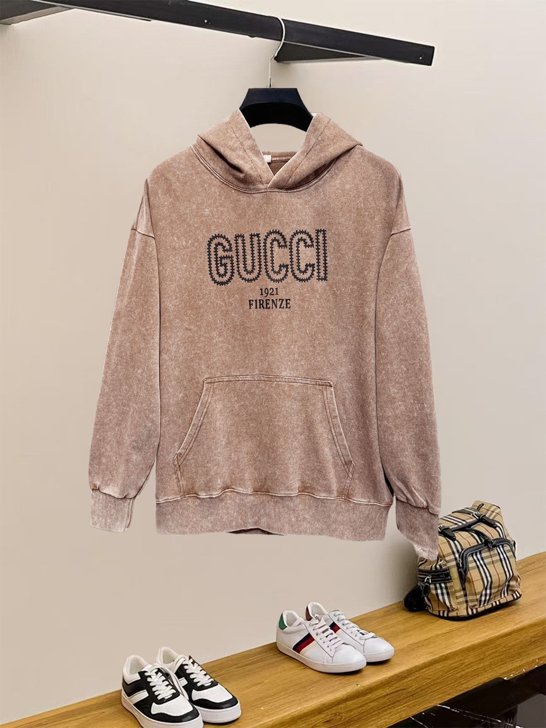 Classic Fit Hoodie-1052