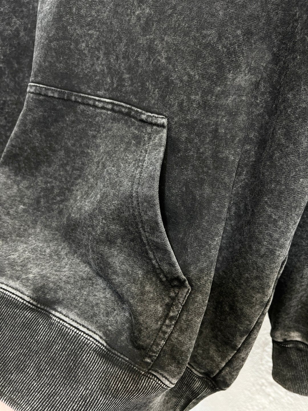 Classic Fit Hoodie-1054